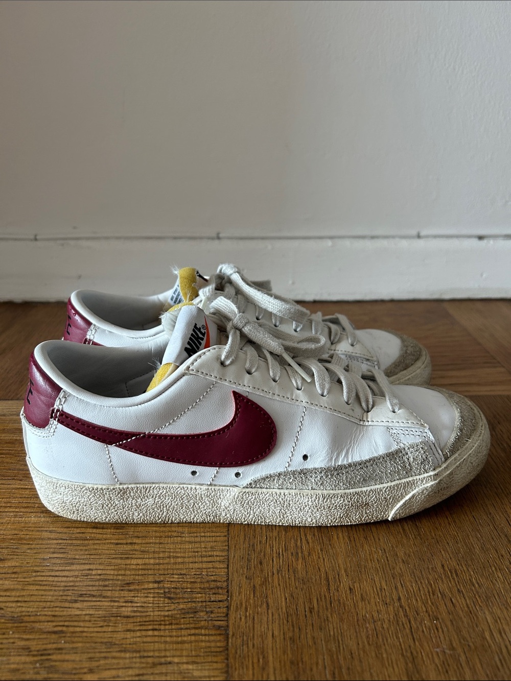 Nike Women’s Blazer ‘77 Low Shoes